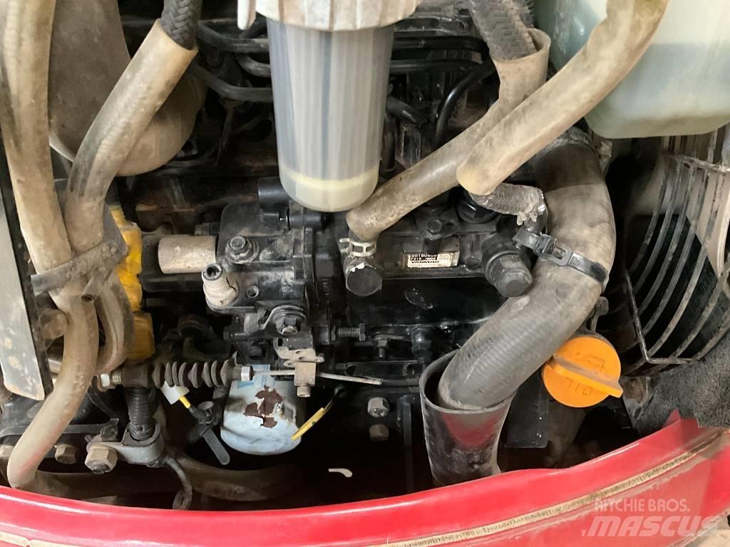 Takeuchi TB 215 R حفارات صغيرة أقل من 7 طن (حفارات صغيرة)