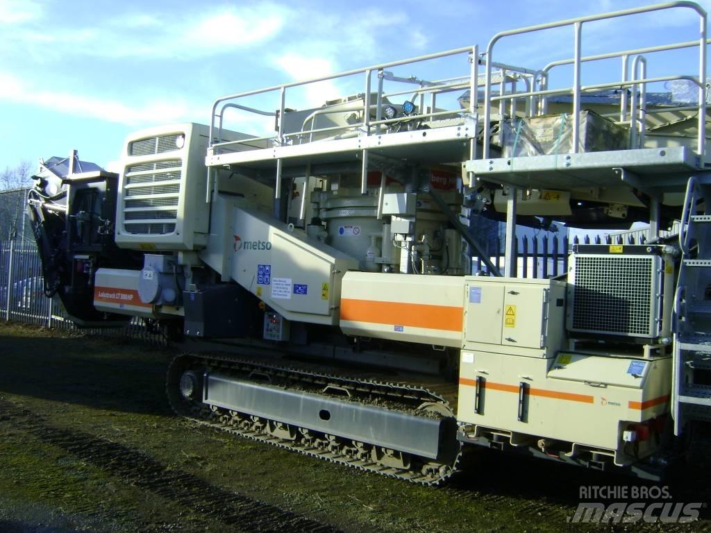 Metso LT 300 HP الكسارات المتنقلة