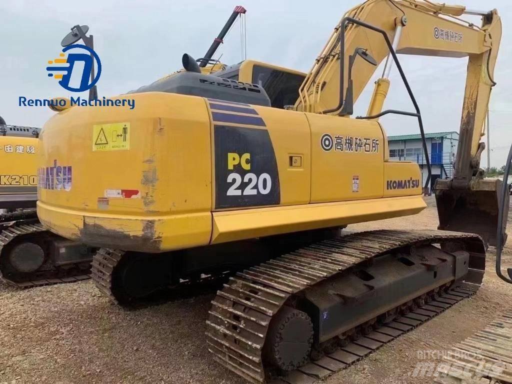 Komatsu PC 220-8 حفارات زحافة