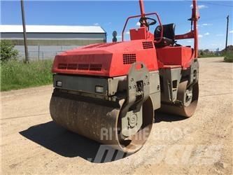 Bomag BW 138 AD مداحل ثنائية الاسطوانة