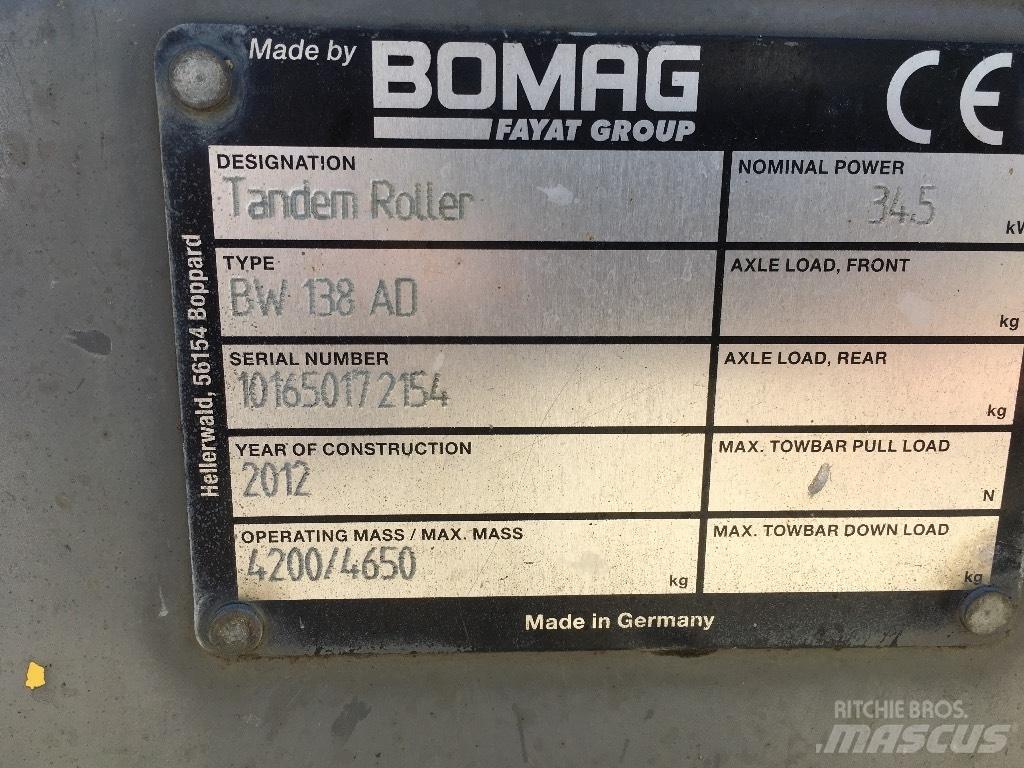 Bomag BW 138 AD مداحل ثنائية الاسطوانة