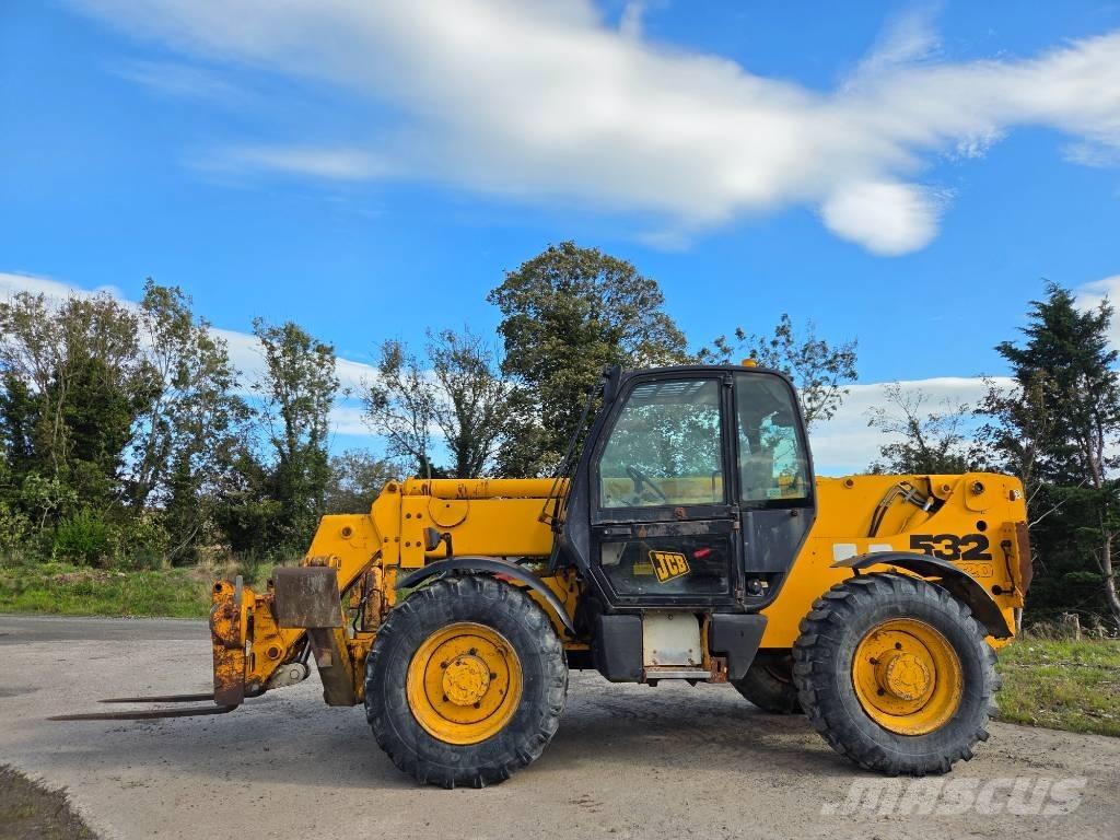 JCB 532-120 مناولات متداخلة