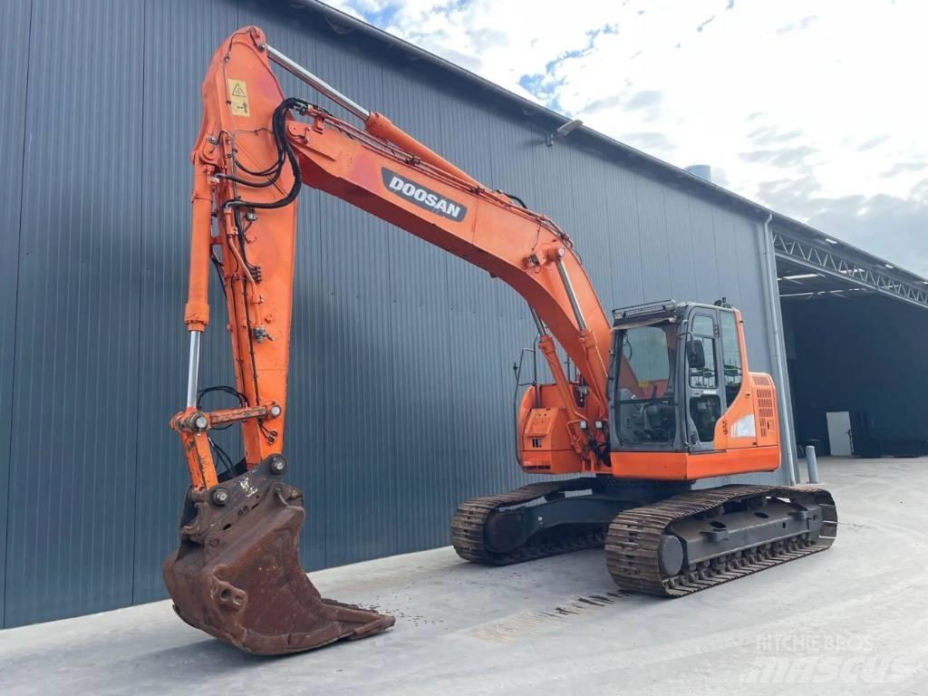 Doosan DX235LCR حفارات زحافة