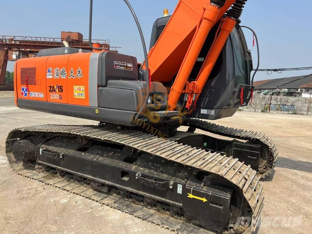 Hitachi ZX 200-3G حفارات زحافة