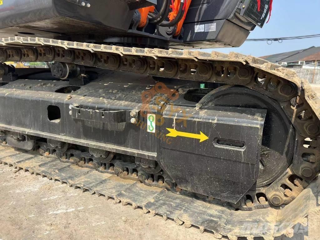 Hitachi ZX 200-3G حفارات زحافة