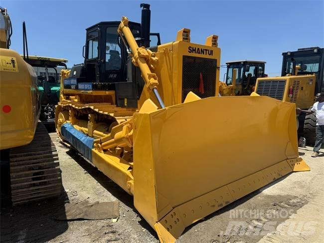 Shantui SD 32 بلدوزرات مجنزرة