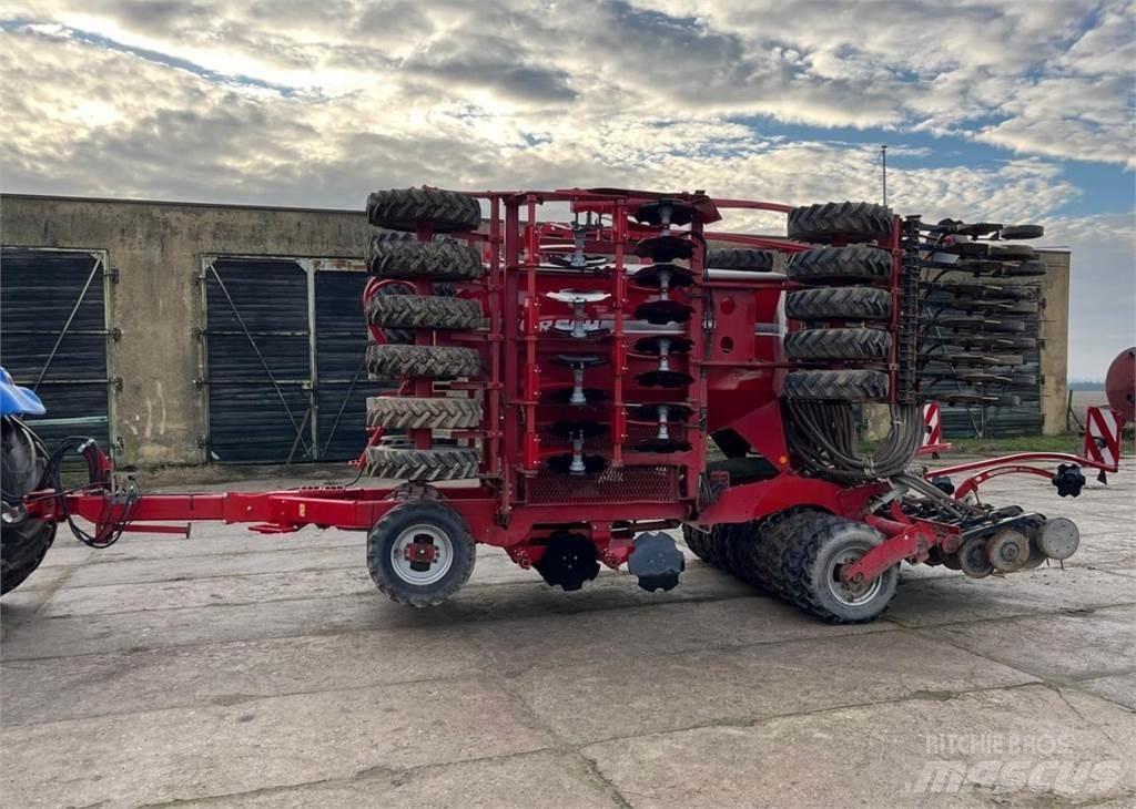 Horsch Pronto 6 DC مثاقيب مدمجة