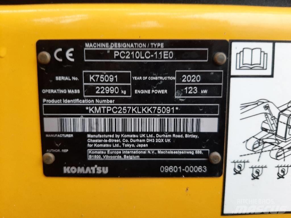 Komatsu PC 210 LC-11 حفارات زحافة