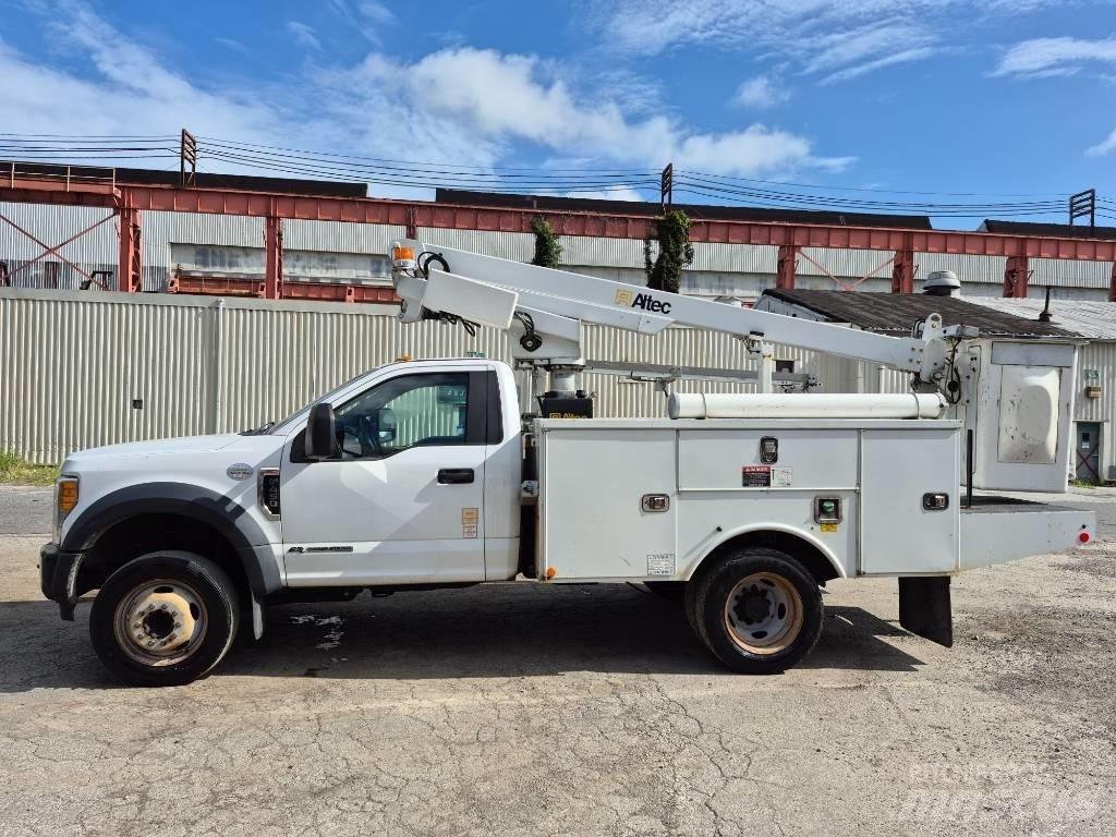 Ford F 450 شاحنات مسطحة/مفصلية الجوانب