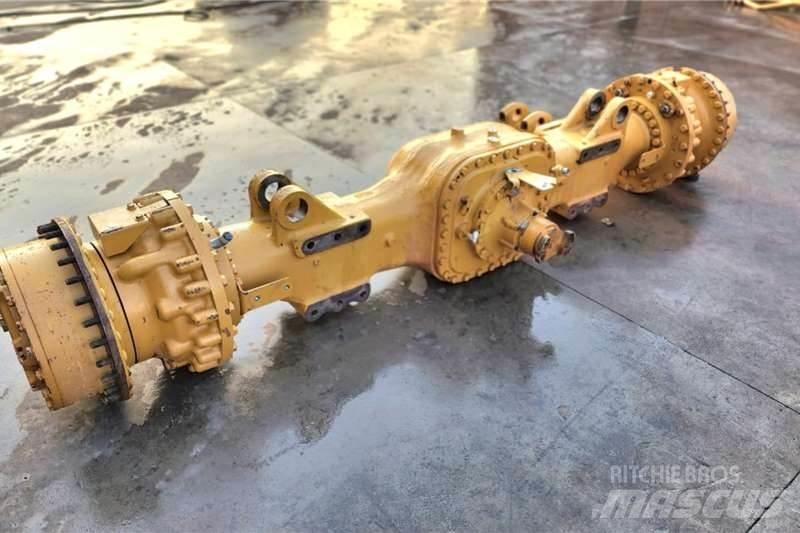 CAT 745C axle شاحنات أخرى