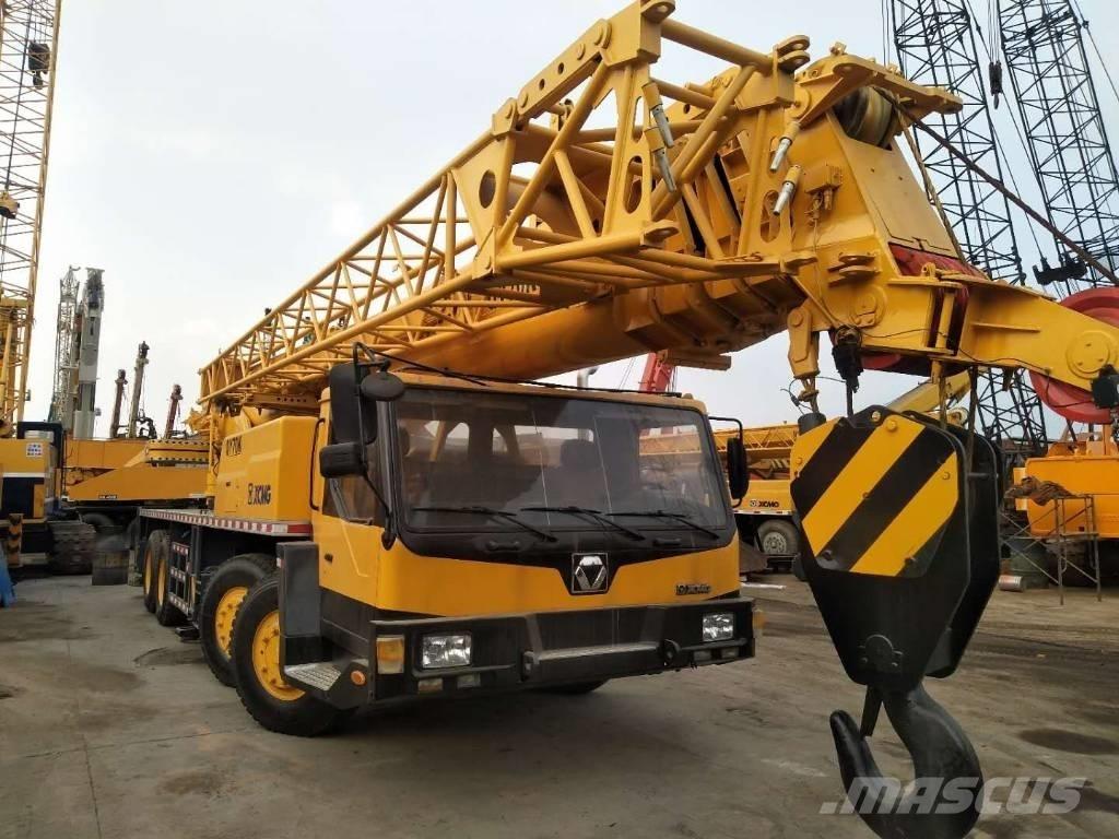 XCMG QY 50 رافعات مجنزرة