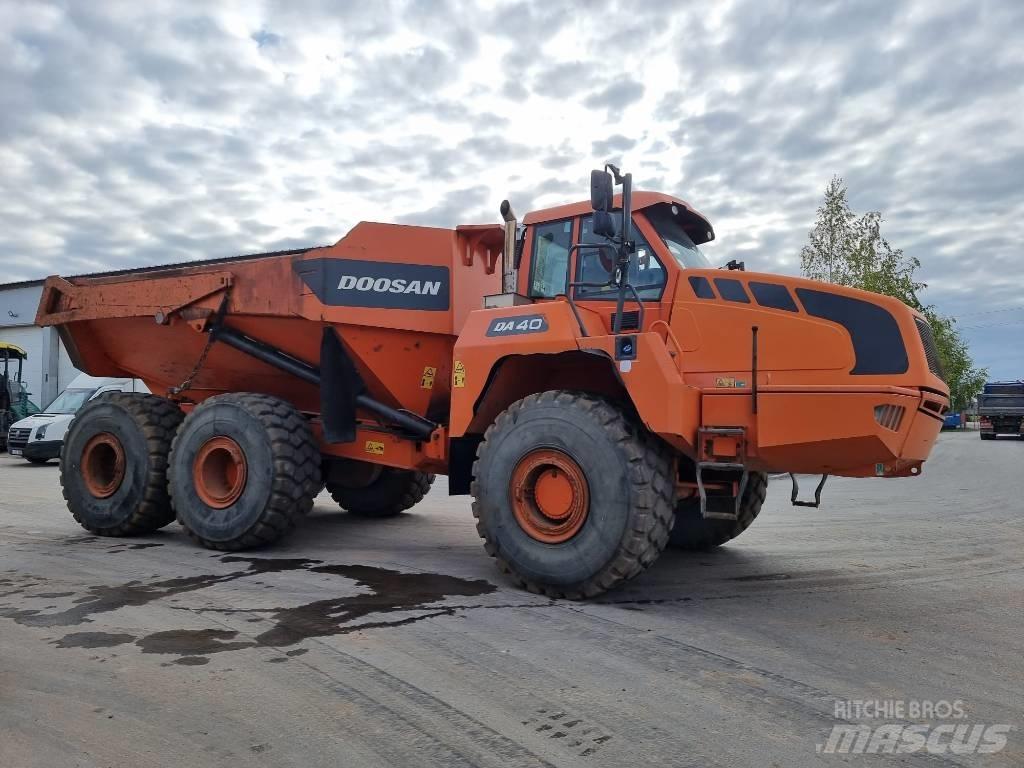Doosan DA 40 6x6 ساحبات مفصلية
