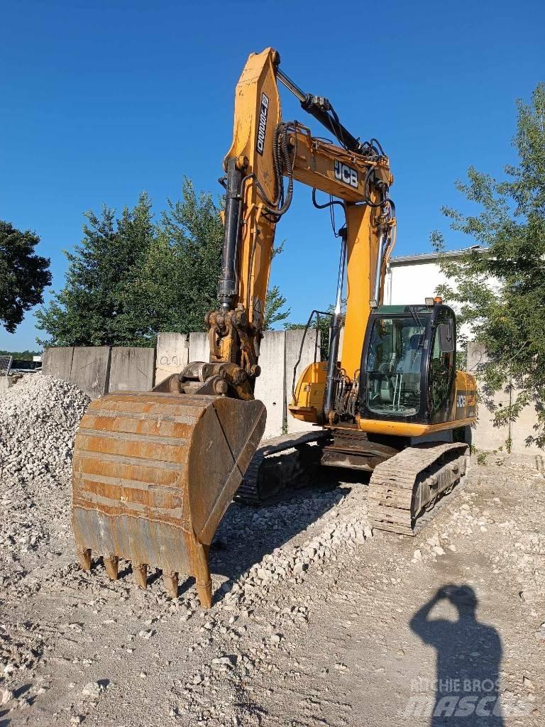 JCB JS 220 N LC حفارات زحافة