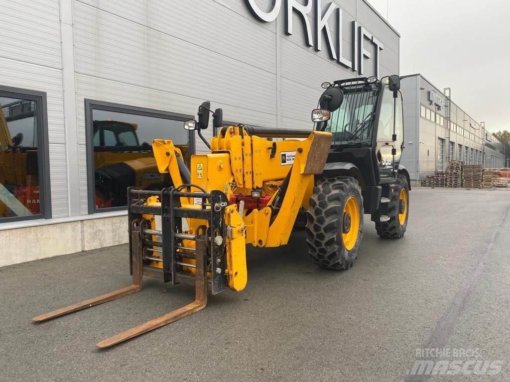 JCB 540-200 مناولات متداخلة