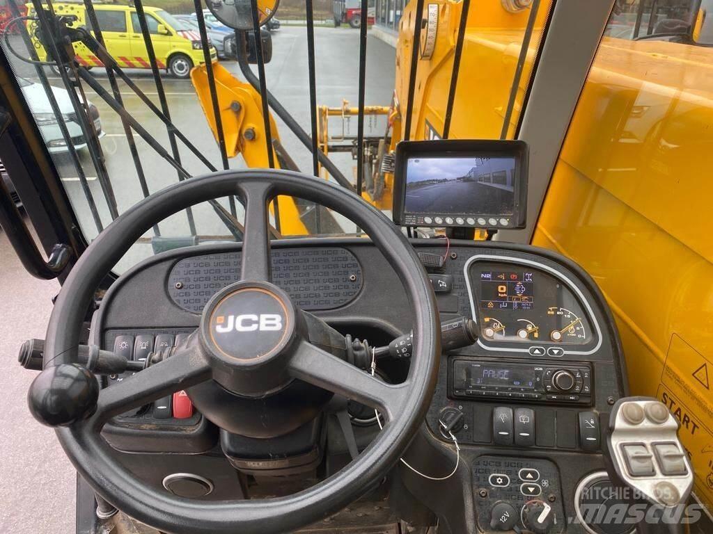 JCB 540-200 مناولات متداخلة