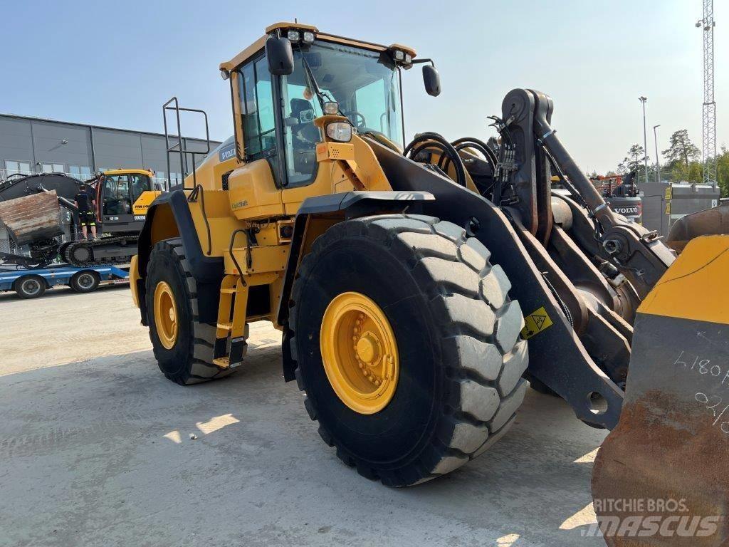 Volvo L180H لوادر بعجل