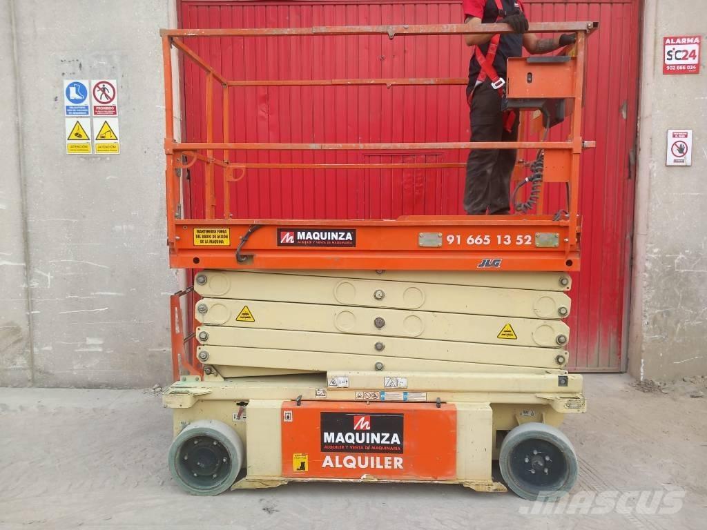 JLG 10 RS رافعات مقصية الشكل