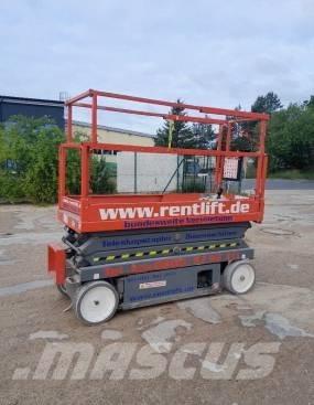 SkyJack SJ III 3220 رافعات مقصية الشكل