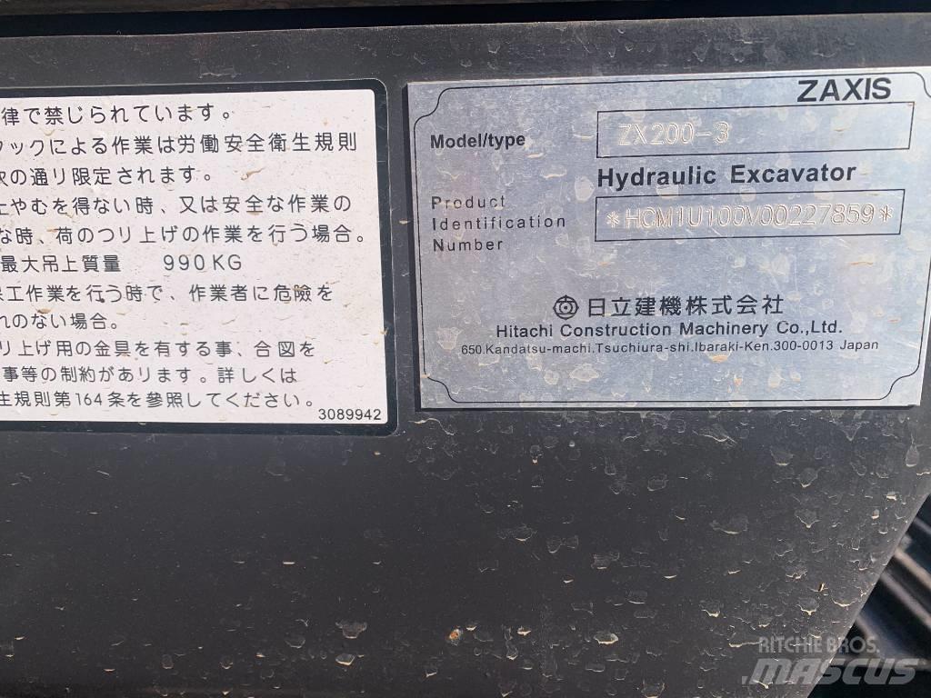 Hitachi Zaxis 200 LC حفارات زحافة