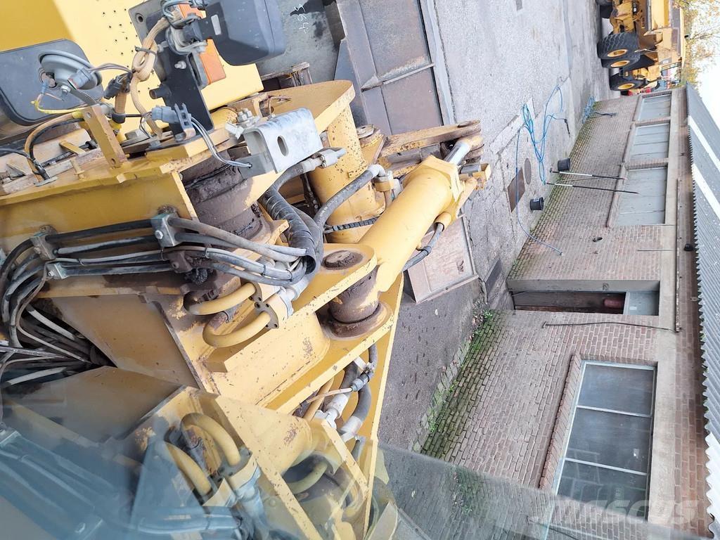 CAT 938G ll لوادر بعجل