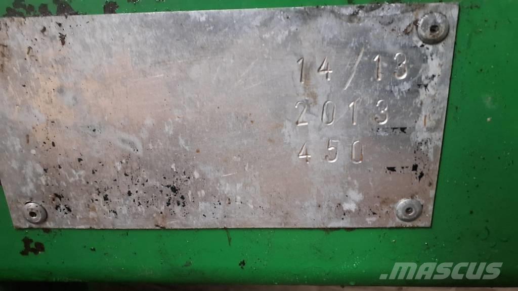 Kivi-Pekka 450 lamu زحافات ساحقة