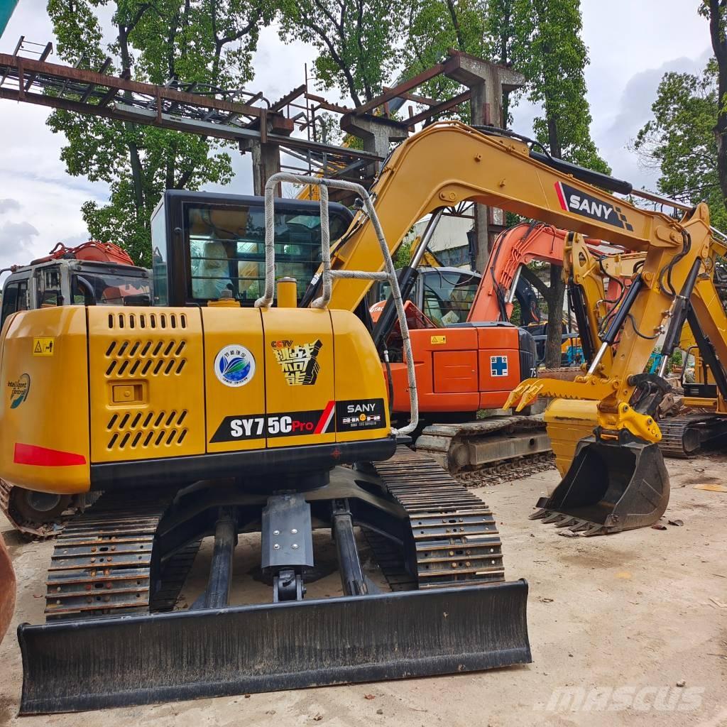 Sany SY 75 C حفارات زحافة