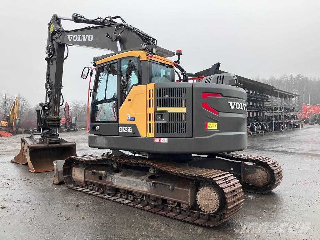Volvo ECR235EL Blade حفارات زحافة