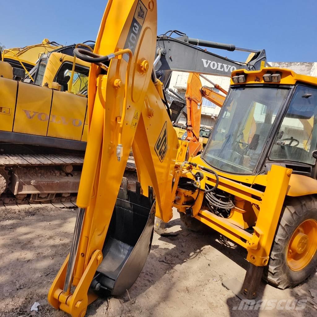 JCB 3 CX لوادر ذات جرافات عكسية