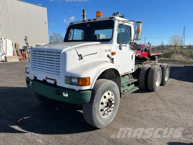 International 4900 وحدات الجر