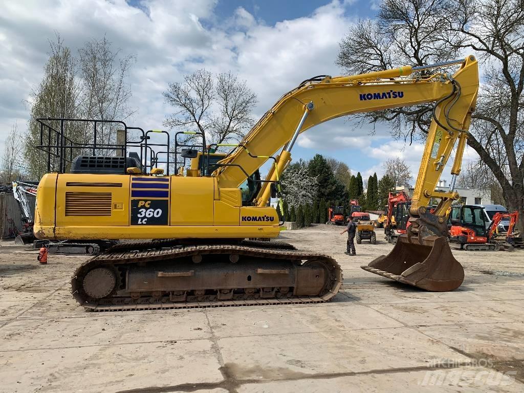 Komatsu PC 360 LC-11 حفارات زحافة