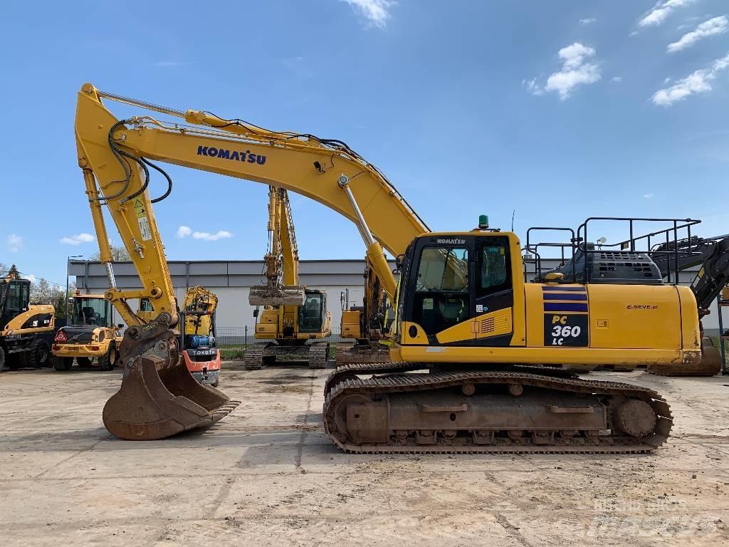 Komatsu PC 360 LC-11 حفارات زحافة