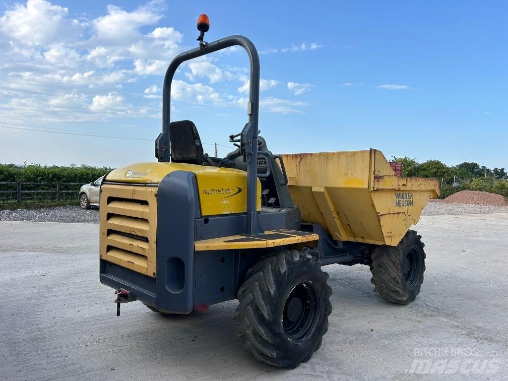 Wacker Neuson 6001 عربات نقل قلابة للمواقع