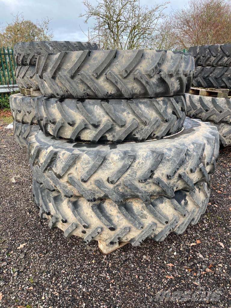 Mitas SET OF WHEELS الإطارات والعجلات والحافات