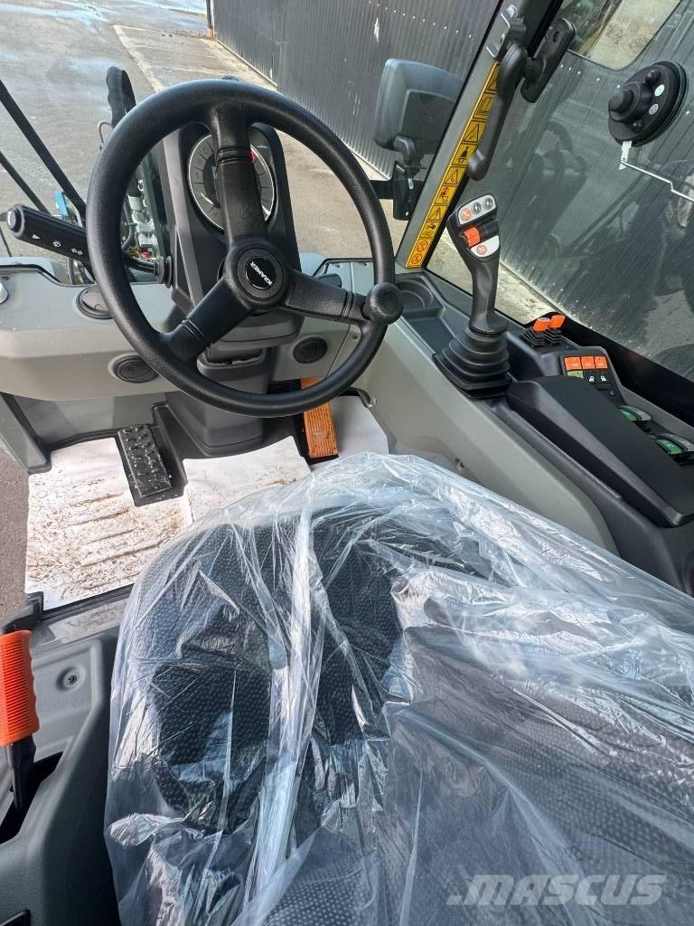 Kramer 5045 لوادر صغيرة