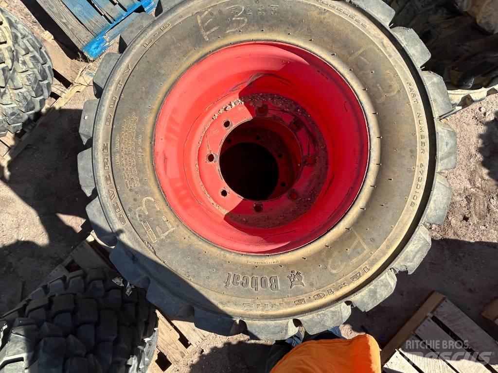 Bobcat 12x16.5 Tires الإطارات والعجلات والحافات