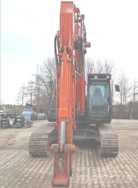 Hitachi ZX 210 LC-5 حفارات زحافة