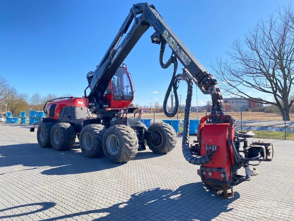Komatsu 931 XC حصادات