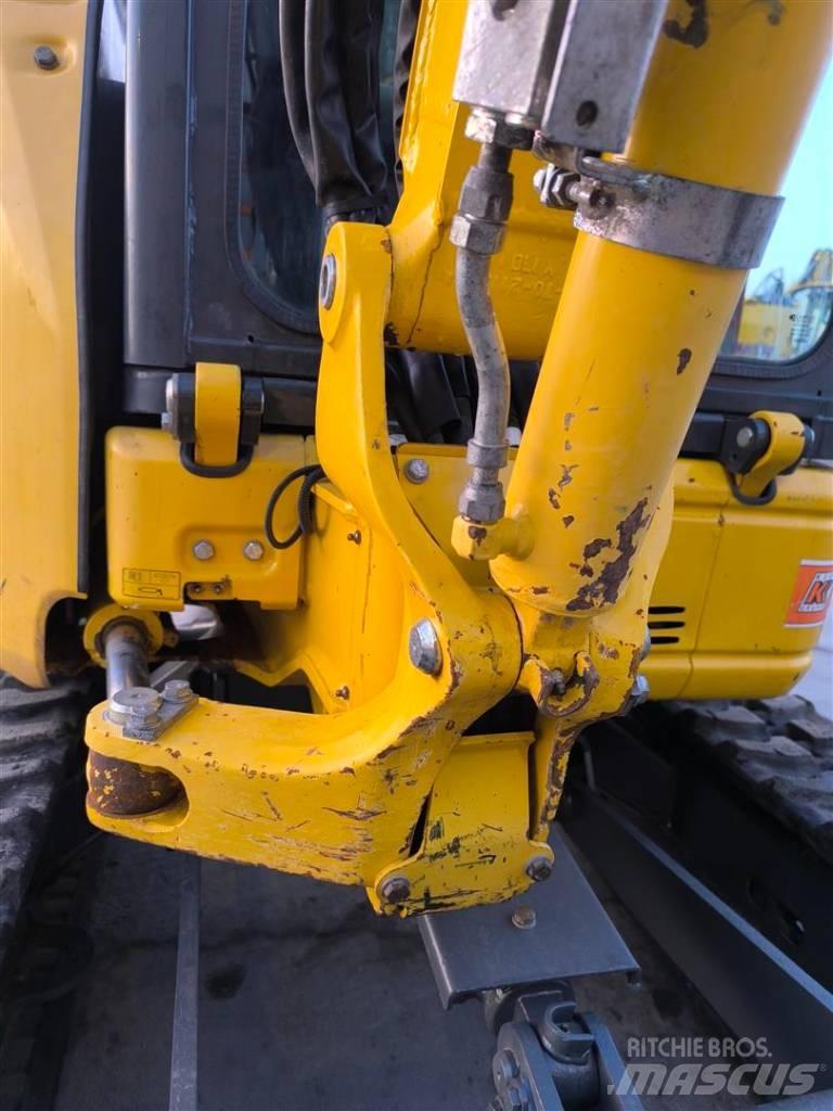 Komatsu PC 26 MR-5 حفارات صغيرة أقل من 7 طن (حفارات صغيرة)