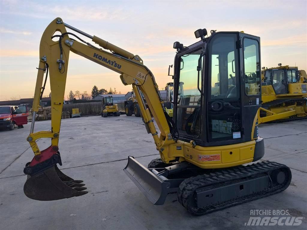 Komatsu PC 26 MR-5 حفارات صغيرة أقل من 7 طن (حفارات صغيرة)