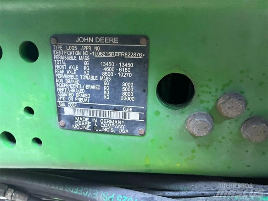 John Deere 6215R الجرارات