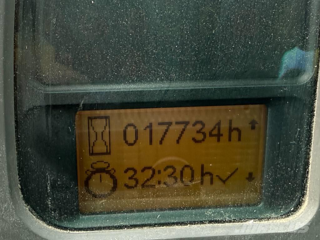 Volvo EW 180 B حفارات بعجل