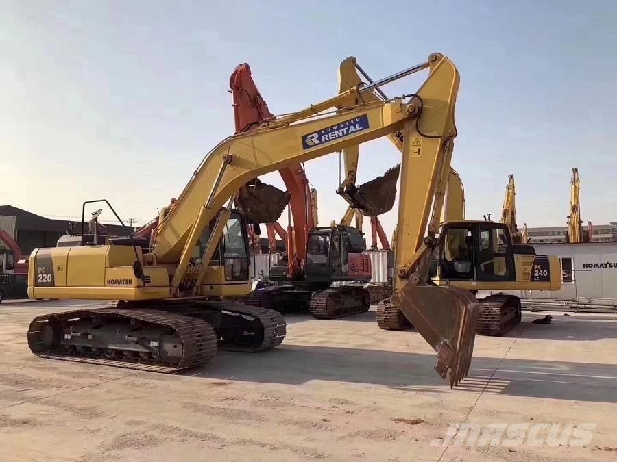 Komatsu pc220-7 حفارات زحافة