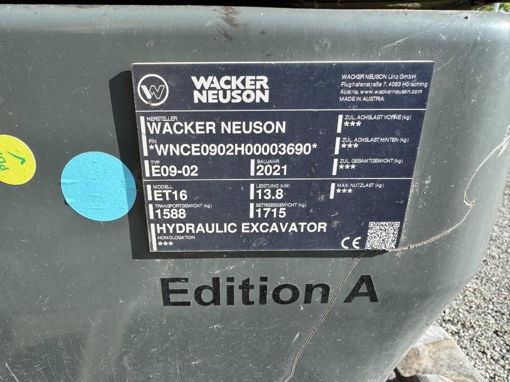 Wacker Neuson ET16 حفارات زحافة