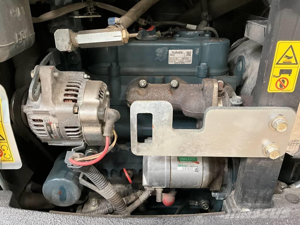 Kubota KX 018-4 حفارات صغيرة أقل من 7 طن (حفارات صغيرة)