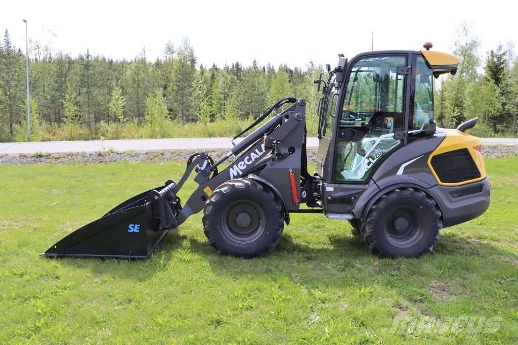 Mecalac MCL8 لوادر بعجل