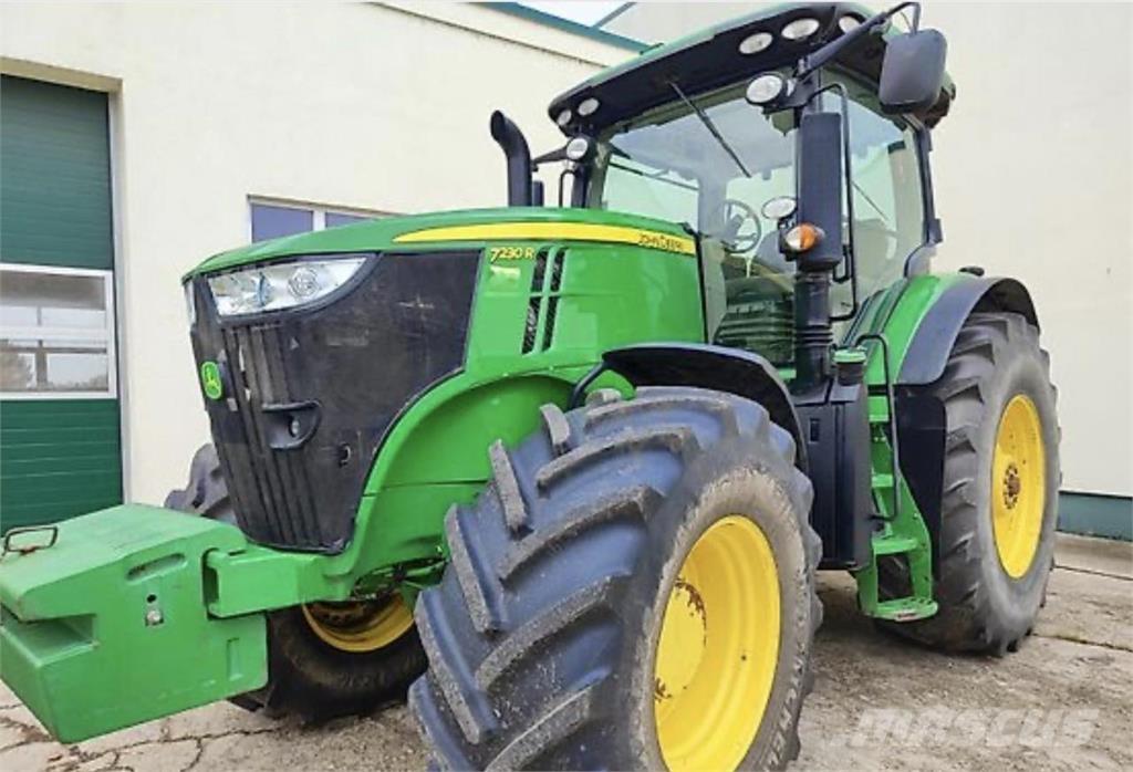 John Deere 7230 R الجرارات