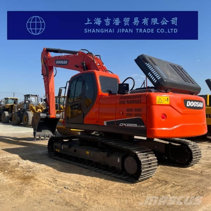 Doosan DX 225 حفارات زحافة