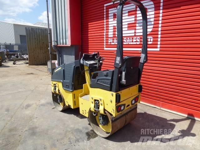Bomag BW 80 AD-5 مداحل ثنائية الاسطوانة