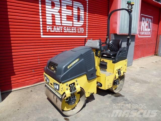 Bomag BW 80 AD-5 مداحل ثنائية الاسطوانة