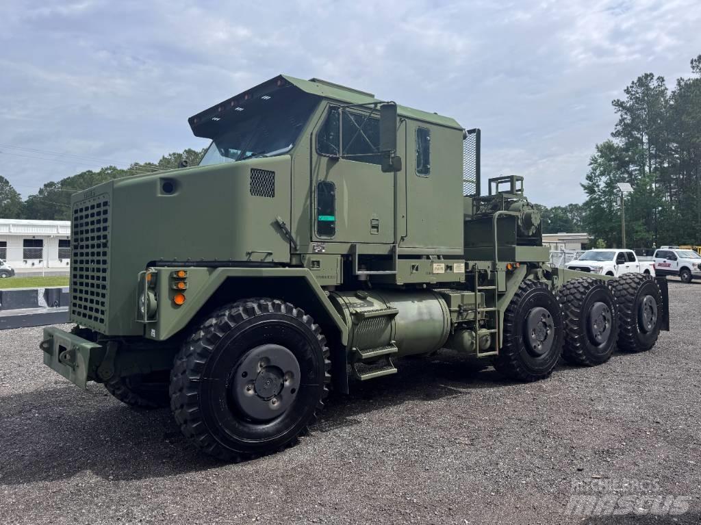 Oshkosh M1070 وحدات الجر